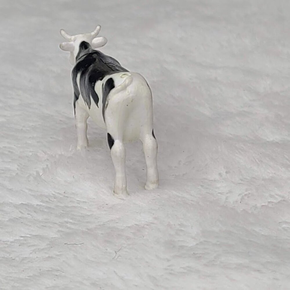 Cow Plastic Toy 1" Black and White Holstein Milk Cow Farm Animal Single - Picture 7 of 9